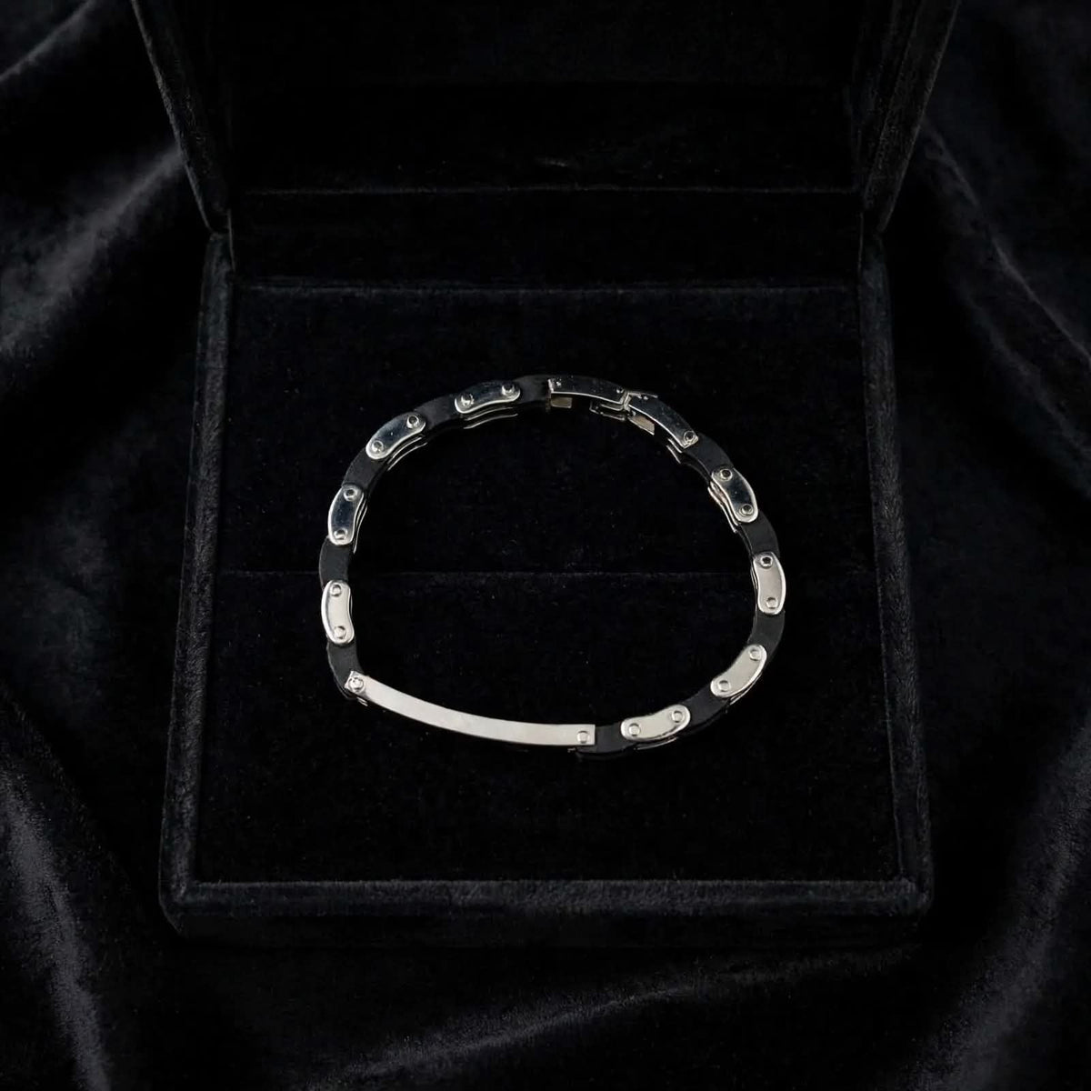 Black & Silver Biker Bracelet for Men - Titanium Stainless Steel - Heavy Bike Chain Edition - Anti-Fade