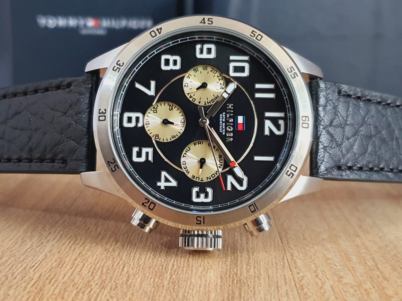 Tommy Hilfiger Mens Stainless Steel Watch 1791050 (Original)